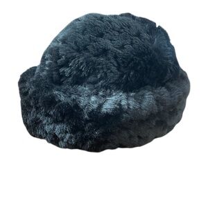Luxurious Black Faux Fur‎ Hat